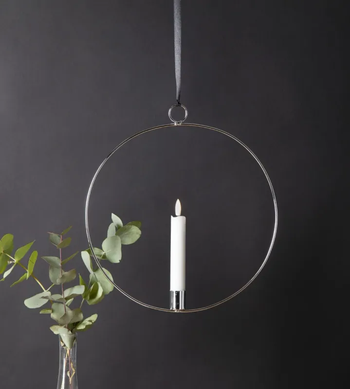 Dekoracja wisząca LED świeca FLAMME RING Srebrna 28cm na baterie — zdjęcie 6