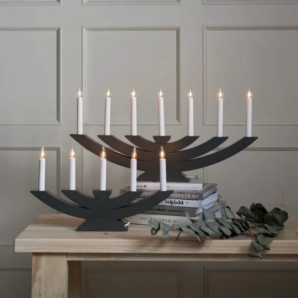 Świecznik drewniany szary NAVIDA — zdjęcie 4