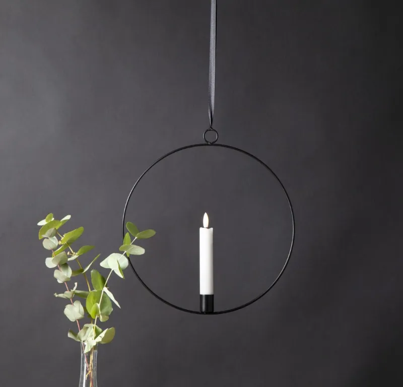 Dekoracja wisząca LED świeca FLAMME RING Czarna 28cm na baterie — zdjęcie 6