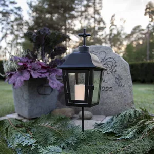 Lampion ze sztycą SERENE czarny IP44