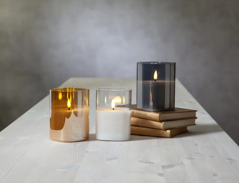 Świeca LED szklana woskowa FLAMME GLASS Bursztynowa 12,5cm na baterie — zdjęcie 5