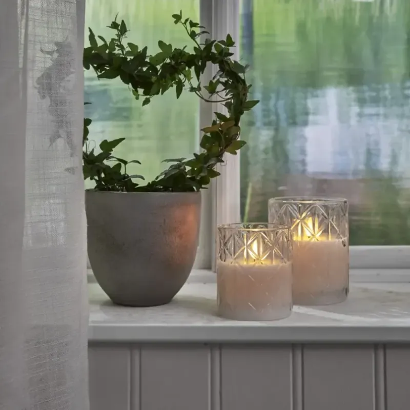 Świeca LED szklana woskowa FLAMME ROMB 12,5cm na baterie — zdjęcie 4