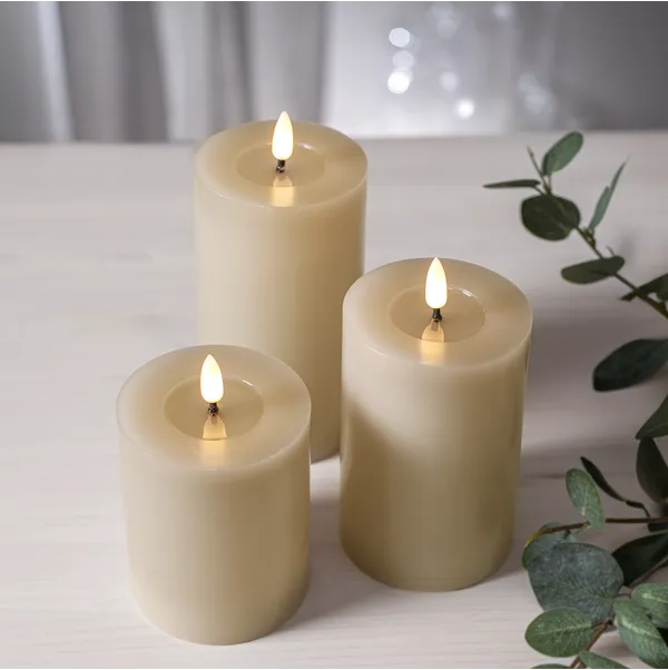 Świeca LED woskowa FLAMME FLOW Beżowa 12,5cm 1500h na baterie — zdjęcie 3