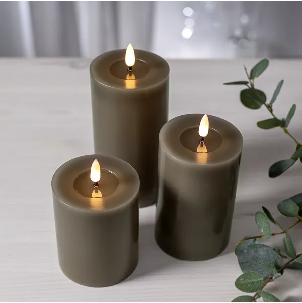 Świeca LED woskowa FLAMME FLOW Brązowo-szara 15cm 1500h na baterie — zdjęcie 3