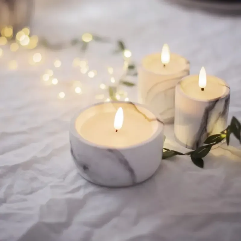 Świeca LED woskowa FLAMME MARBLE marmurowa 7,5cm na baterie — zdjęcie 3