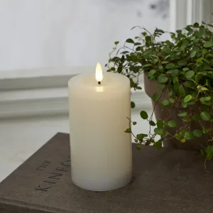 Świeca LED woskowa filarowa FLAMME FLOW Biała 15cm 1500h na baterie