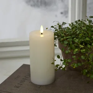 Świeca LED woskowa filarowa FLAMME FLOW Biała 17,5cm 1500h na baterie