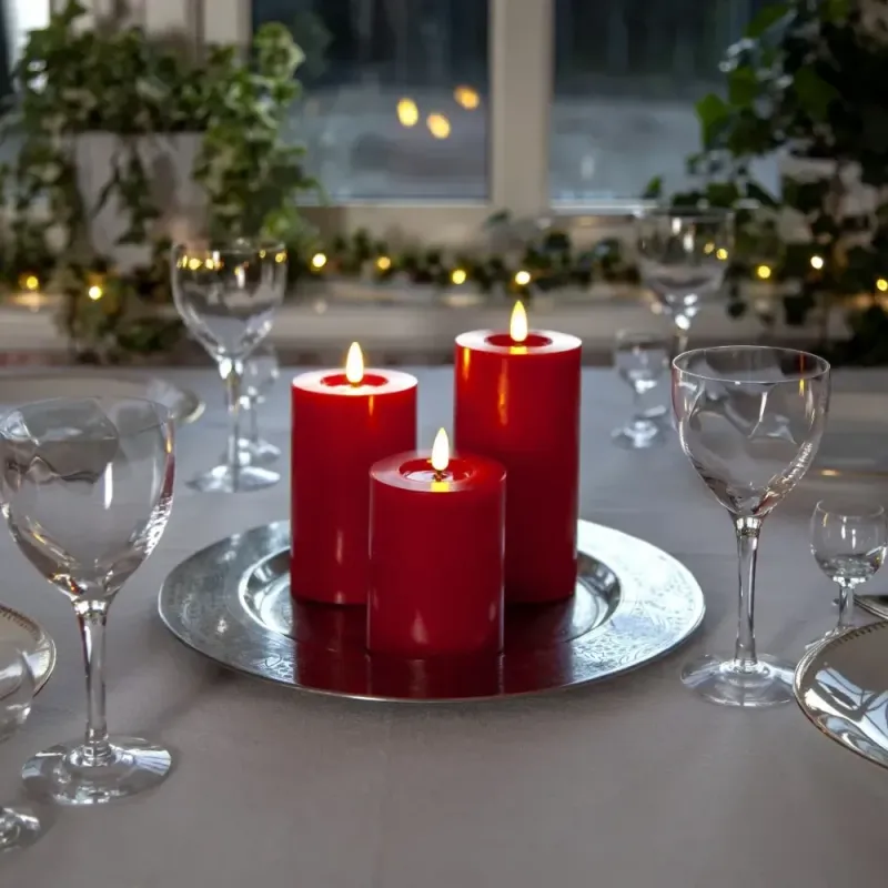 Świeca LED woskowa filarowa FLAMME FLOW Czerwona 12,5cm 1500h na baterie — zdjęcie 4