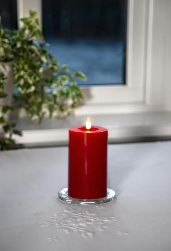 Świeca LED woskowa filarowa FLAMME FLOW Czerwona 15cm 1500h na baterie — zdjęcie 12