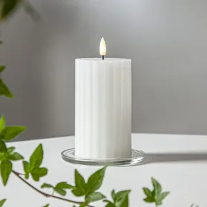 Świeca LED woskowa filarowa FLAMME STRIPE Biała 15cm na baterie