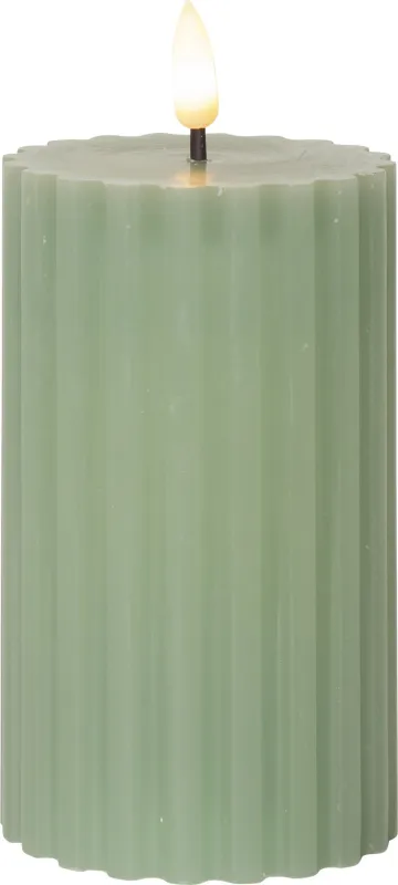 Świeca LED woskowa filarowa FLAMME STRIPE Zielona 15cm na baterie — zdjęcie 2