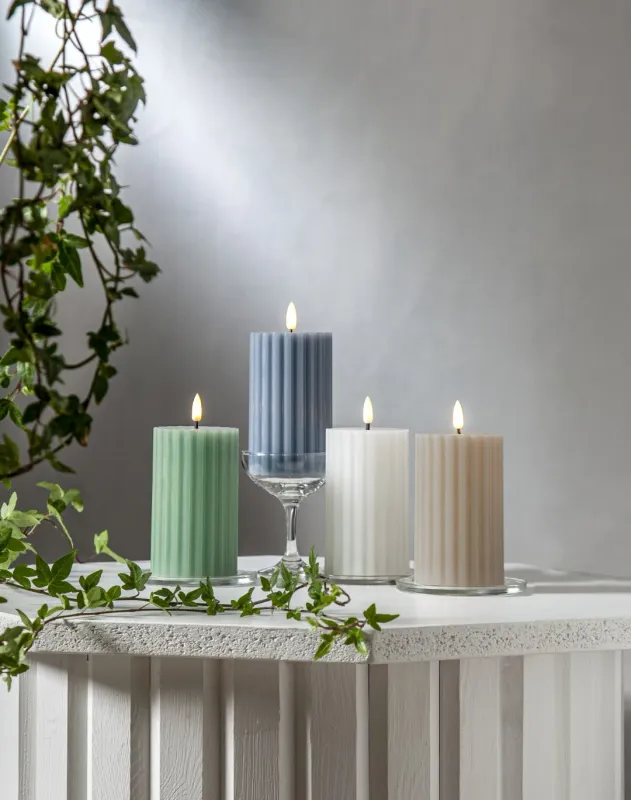 Świeca LED woskowa filarowa FLAMME STRIPE Zielona 15cm na baterie — zdjęcie 7