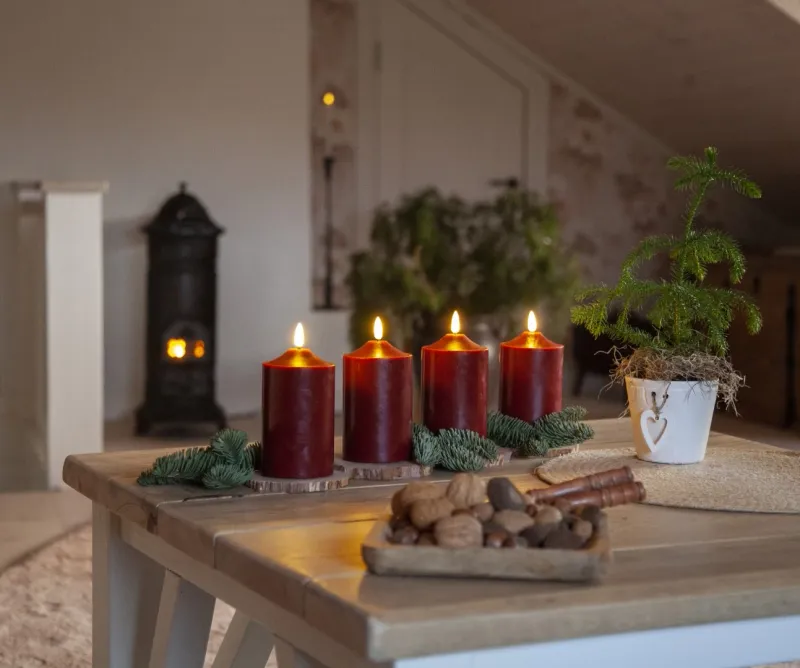 Świeca LED woskowa filarowa FLAMME TOP Czerwona 15cm na baterie — zdjęcie 7