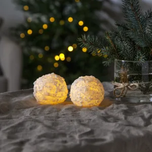 Zestaw 2x świeca LED woskowa SNOWBALL Biała śnieżka 7cm na baterie