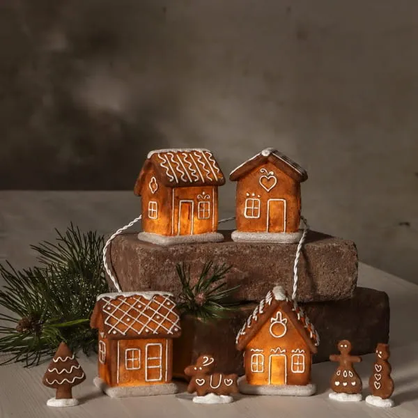 Scenka świąteczna chatki z piernika Led GINGERVILLE — zdjęcie 6