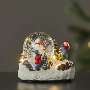 Scenka świąteczna szklana kula z bałwankiem Led WINTERVILLE