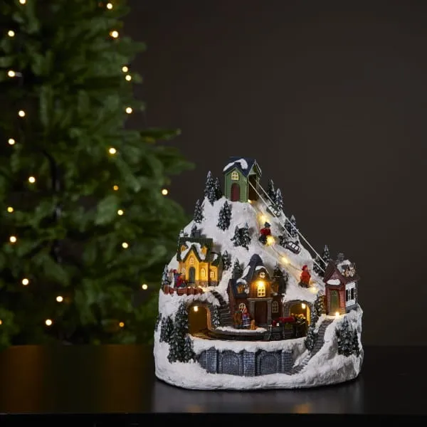 Scenka świąteczna zimowy krajobraz z kolejką linową Led ALPVILLE — zdjęcie 3