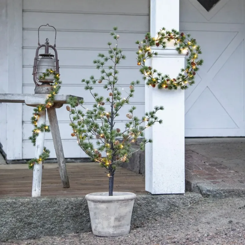 Wianek z modrzewia z szyszkami i oświetleniem Led LARIX 40cm na baterie — zdjęcie 8
