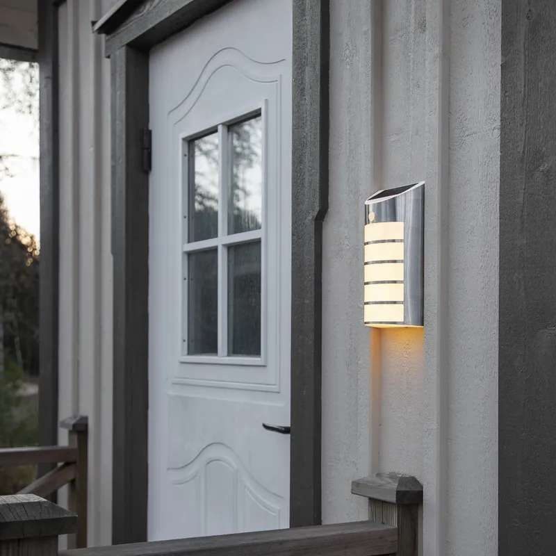 Kinkiet solarny ogrodowy LED WALLY czujnik ruchu 9-50 lm — zdjęcie 5