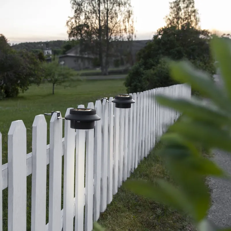 Lampa ogrodowa LED solarna FENCY — zdjęcie 3