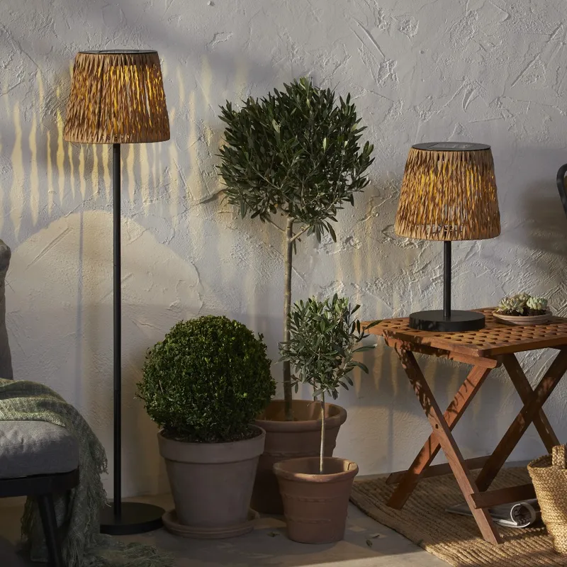 Lampa solarna ogrodowa LED stojąca CESTA rattanowy klosz — zdjęcie 4