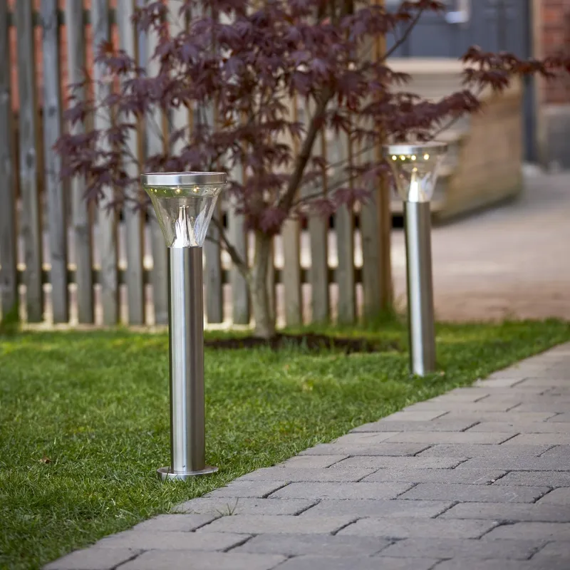 Lampa solarna ogrodowa LED stojąca NARONA — zdjęcie 3