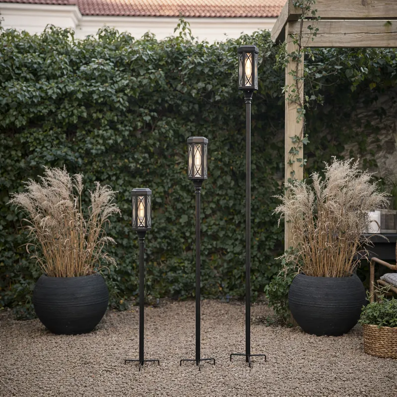 Lampa solarna ogrodowa LED wbijana FOLKE — zdjęcie 7