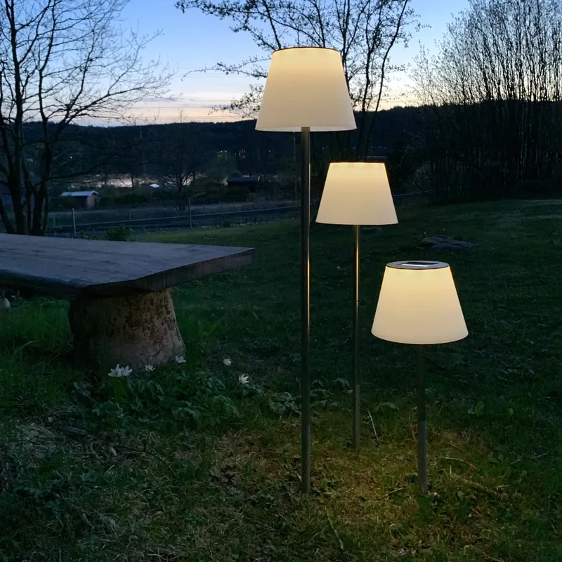 Lampa solarna ogrodowa LED wbijana SOLINI — zdjęcie 6