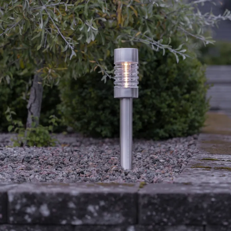 Lampa solarna ogrodowa LED wbijana TERNI — zdjęcie 3