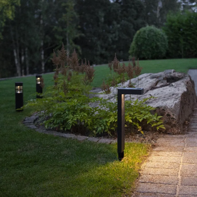 Lampa solarna ogrodowa LED wbijana VICINI — zdjęcie 5