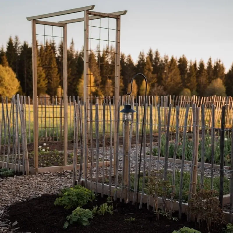 Dekoracja solarna ogrodowa LED wisząca CAGE — zdjęcie 5