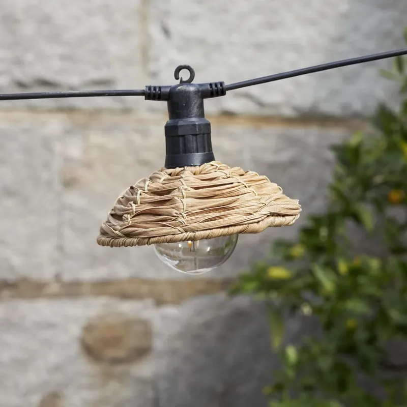 Girlanda ogrodowa 6 lampek LED z rattanowymi abażurami CESTA LIGHT — zdjęcie 3