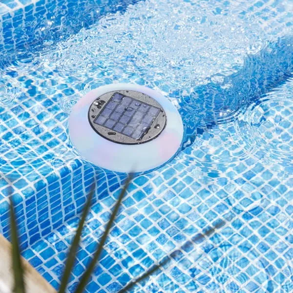 Lampa basenowa LED solarna wodoszczelna IP65 — zdjęcie 4