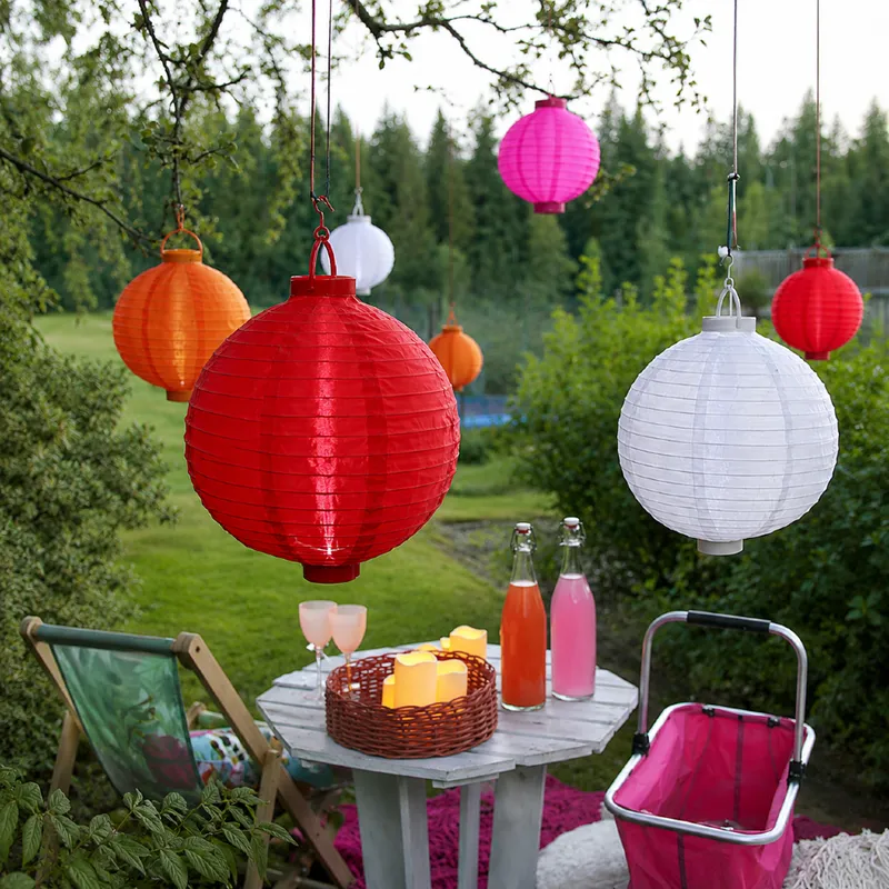 Lampion solarny ogrodowy LED wiszący FESTIVAL czerwony — zdjęcie 3