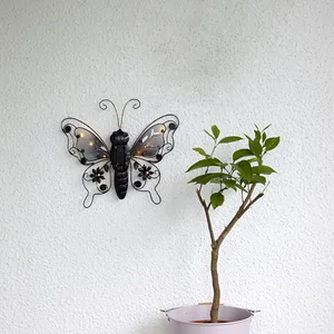 Motyl solarna dekoracja ogrodowa LED ścienna
