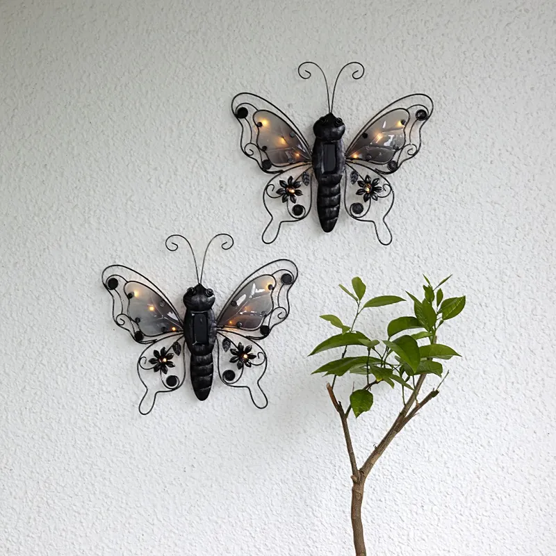 Motyl solarna dekoracja ogrodowa LED ścienna — zdjęcie 6