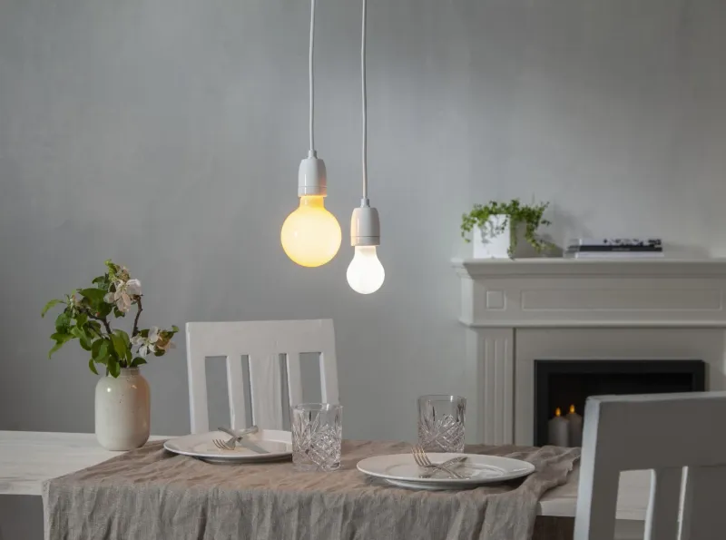 Smart żarówka LED E27 7W Wi-Fi 2700-6500K ściemniana — zdjęcie 4
